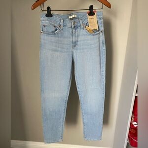 NWT ! Levi’s Women's Boyfriend Jeans